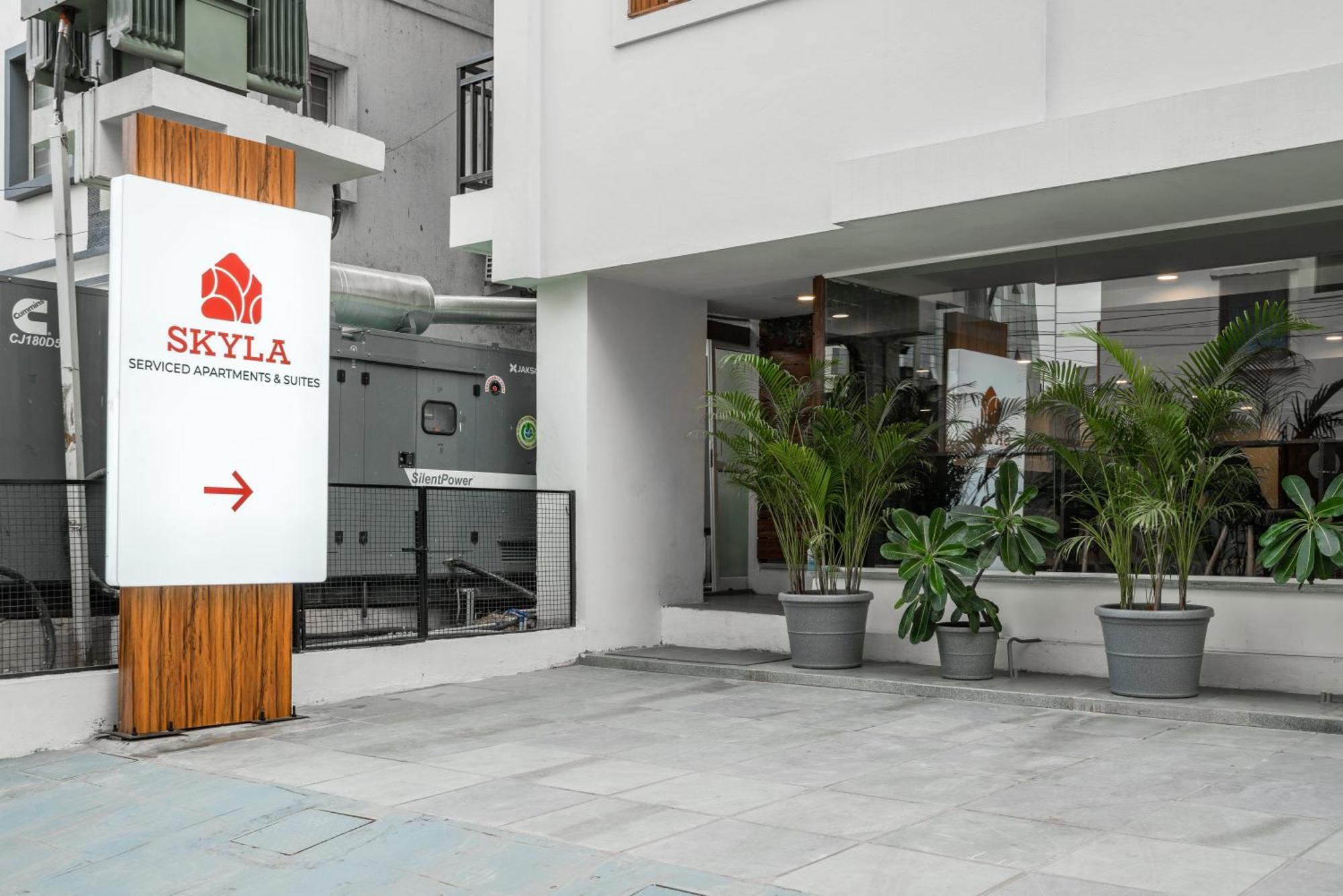 Skyla Studios & Suites - Hitech City Hyderabad Exterior foto